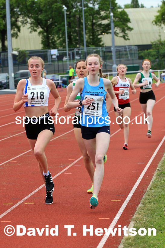 Women and Girls 1500 metres, 2022 North Eastern Track and Field Champs., Middlesbrough. David T. Hewitson/Sports for All Pics